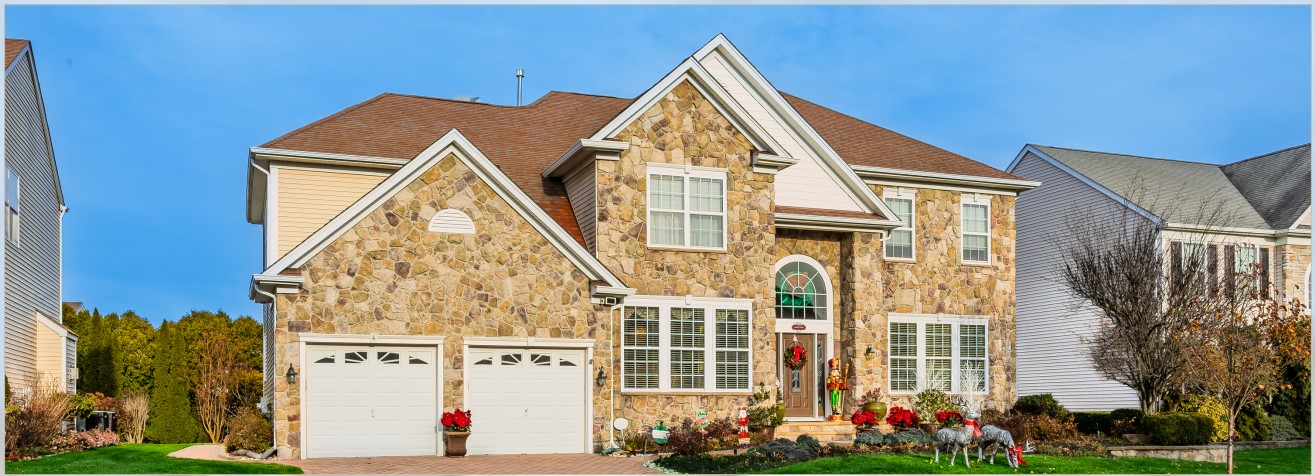 4 Avolet Court exterior